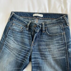Abercrombie & Fitch Women’s blue Denim Jeans